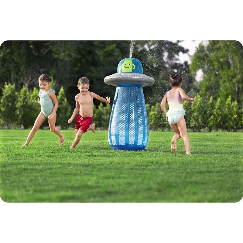Made from durable material, the UFO sprinkler ensures long-lasting fun
