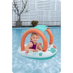 Kids' pontoon, perfect for summer water play