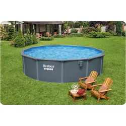 Stylish 549 x 132 cm garden pool, perfect for summer gatherings