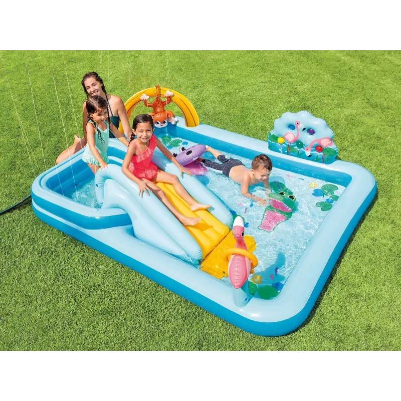 Jungle-themed inflatable playground, perfect for the garden, 244 x 198 x 71 cm