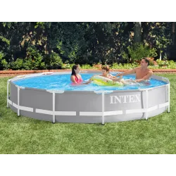 Pool set with accessories, perfect for summer days in the garden