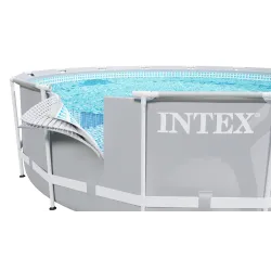 Durable 366 cm garden pool made from weather-resistant materials