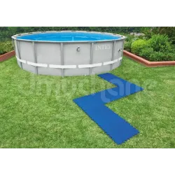 Pool mat, perfect for kids to play on in the garden