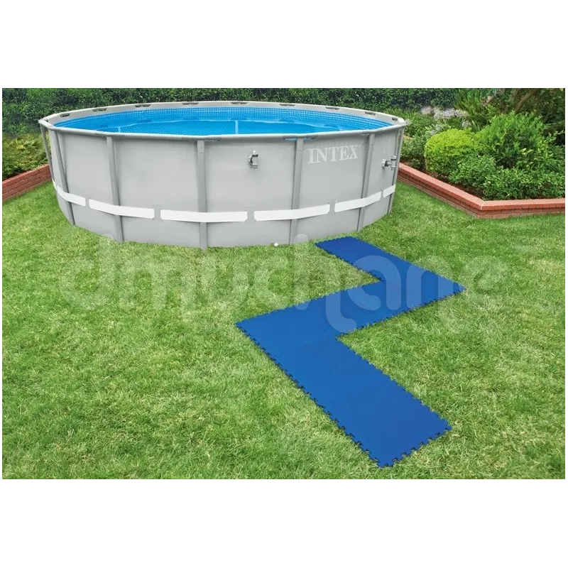 Pool mat, perfect for kids to play on in the garden