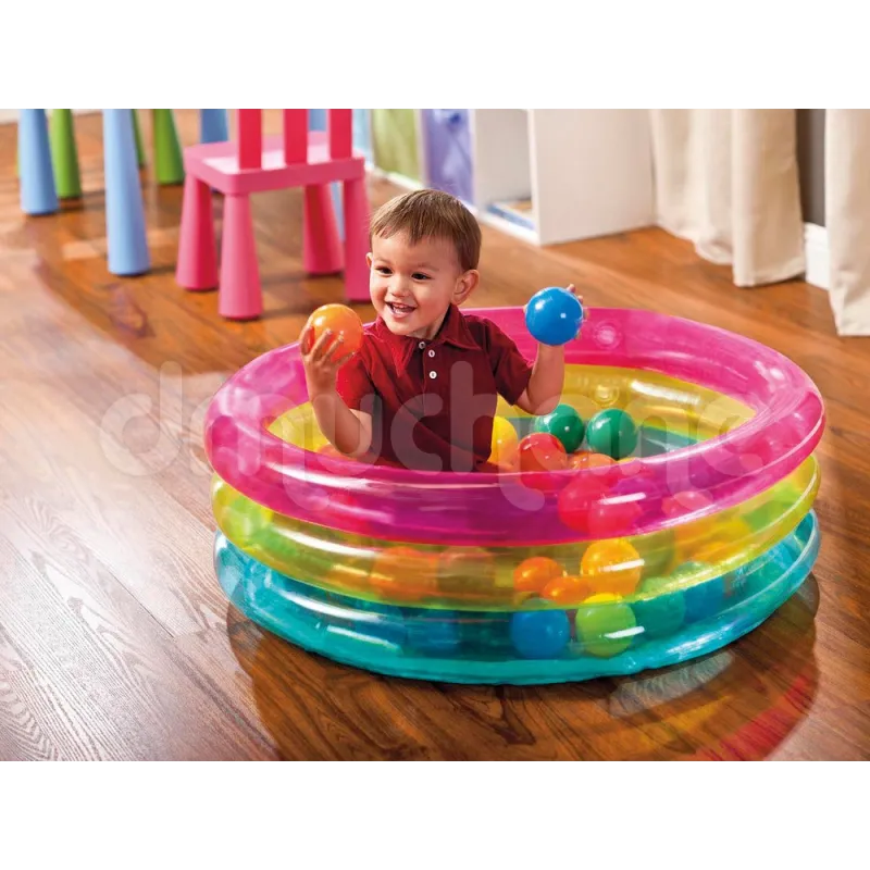 Soft and pleasant inflatable ball pit, ideal for toddlers
