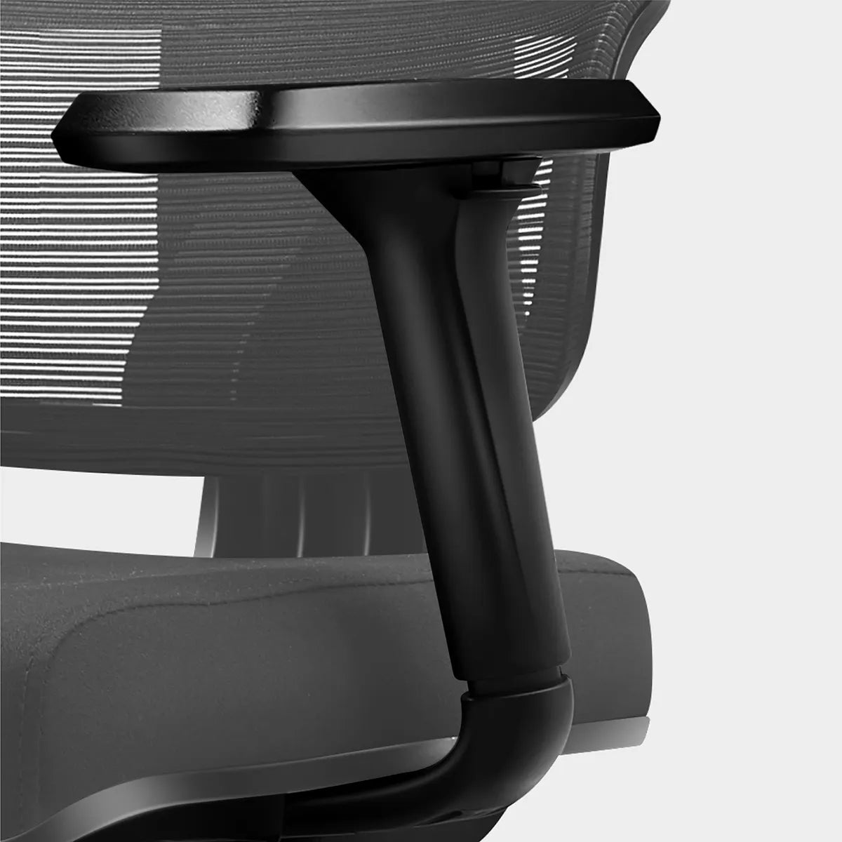 Armrest of Expert 4.9 Black gaming chair