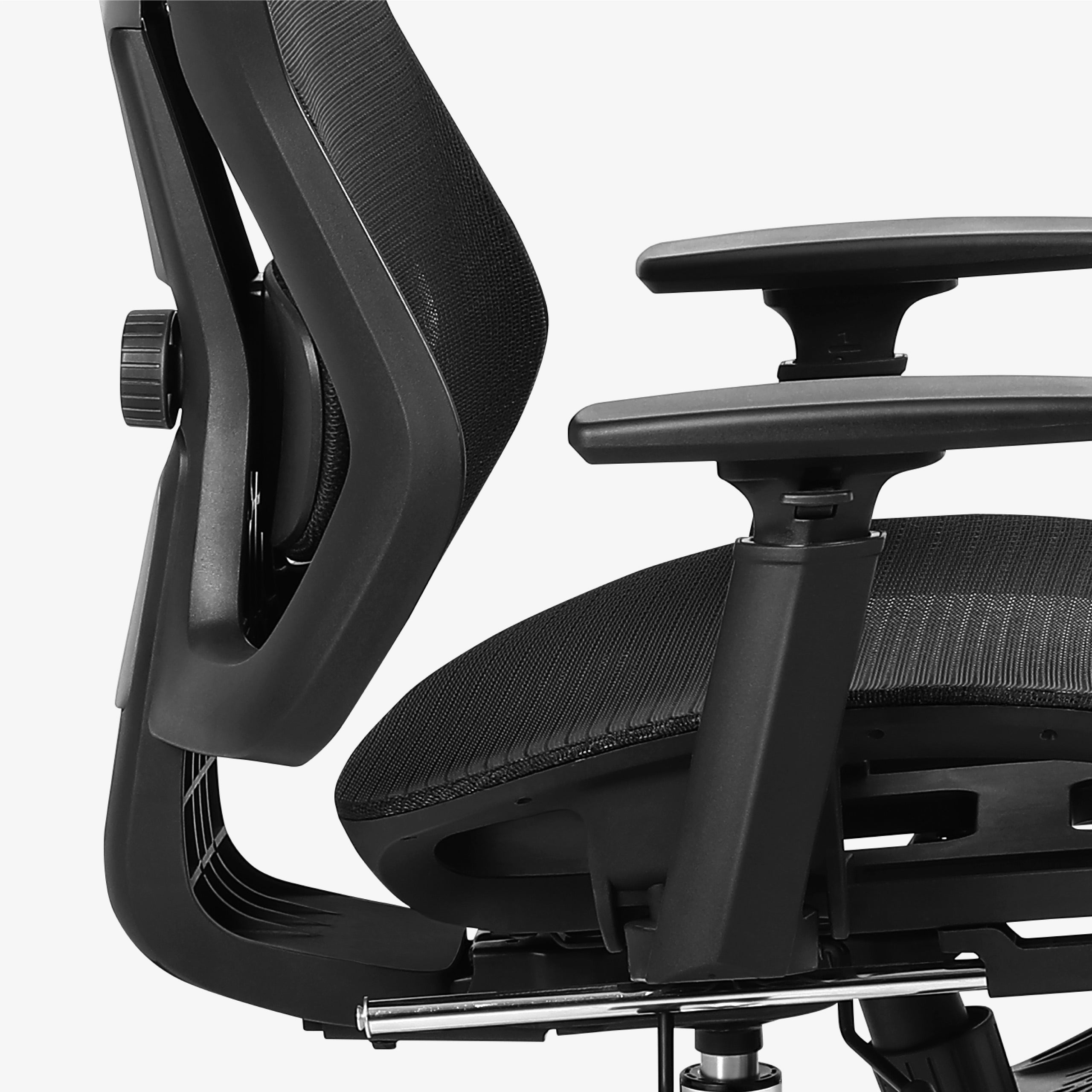 Profiled structure of the Expert 5.7 office chair